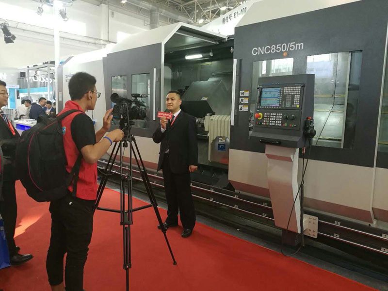 星火機床公司兩種高端產品亮相北京國際機床展