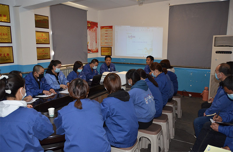 星火機(jī)床鑄造公司組織開(kāi)展職工培訓(xùn)