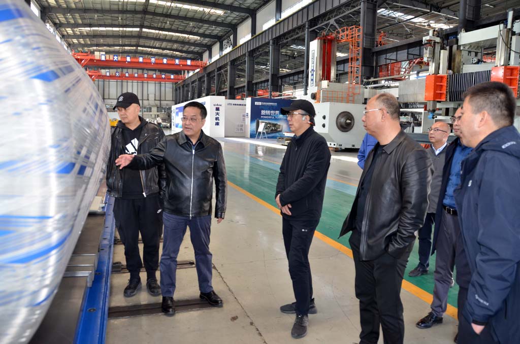 蘭銀金融租賃公司監事長敬君生一行考察星火機床公司