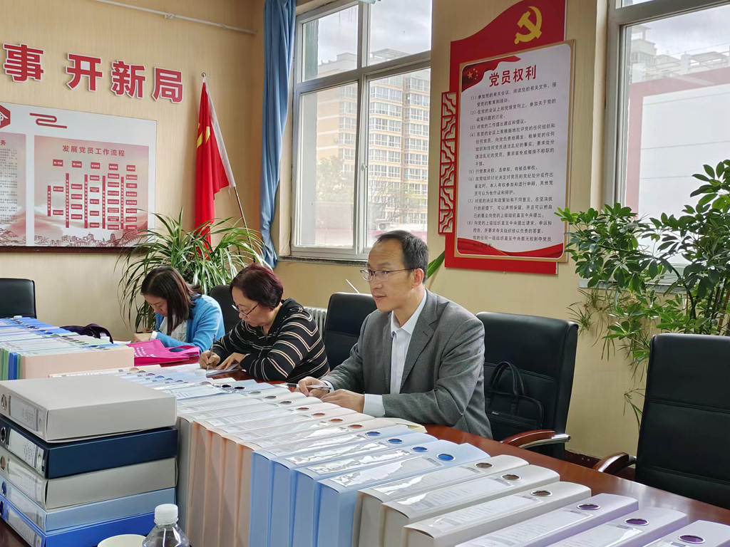 天水開放大學(xué)副校長王小平一行督查星火教學(xué)點(diǎn)迎接評(píng)估準(zhǔn)備工作