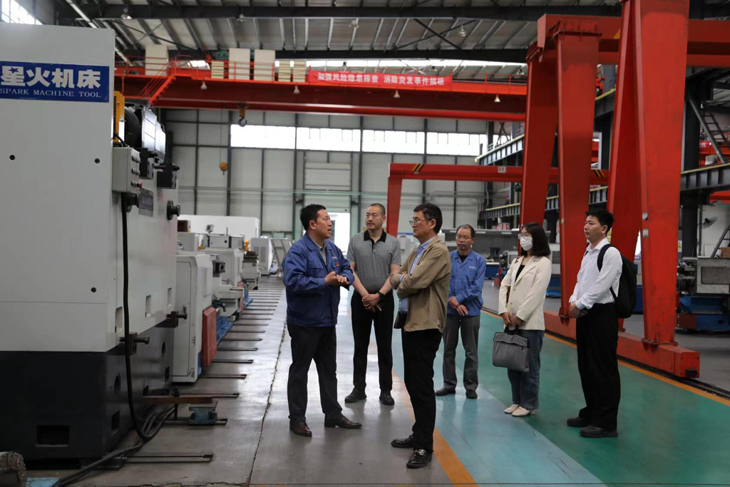 廣州正研管理咨詢有限公司董事長陳永品來星火機床公司調研