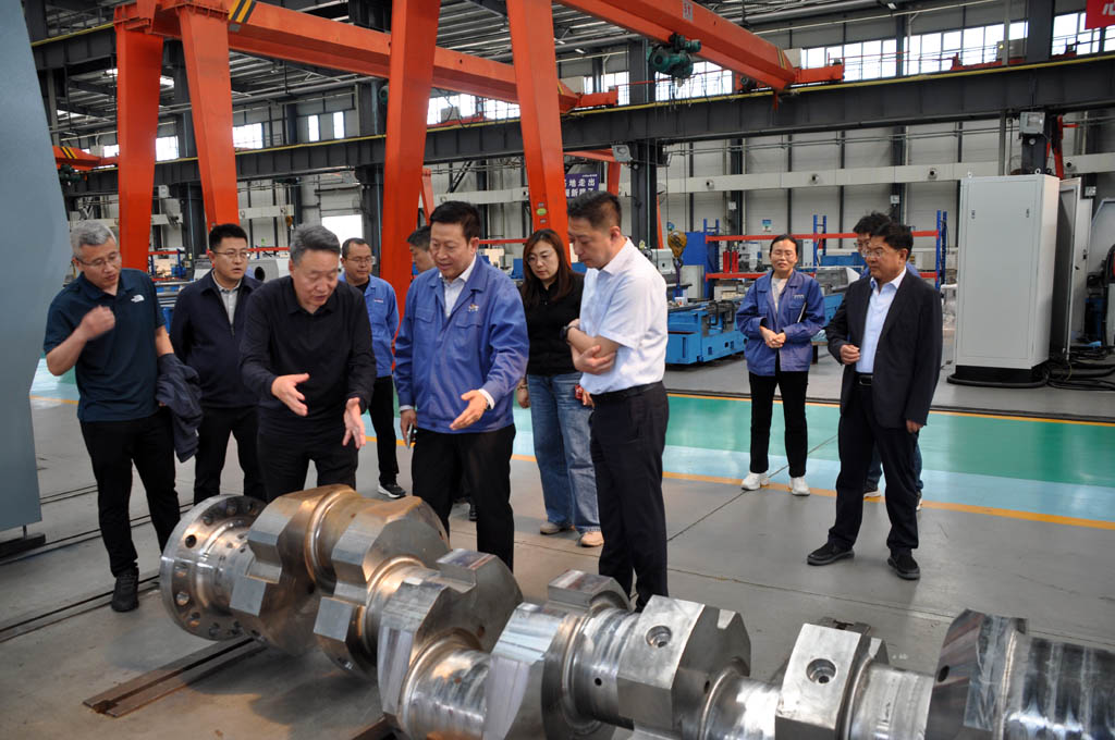 甘肅金控集團領(lǐng)導來星火數(shù)控公司調(diào)研